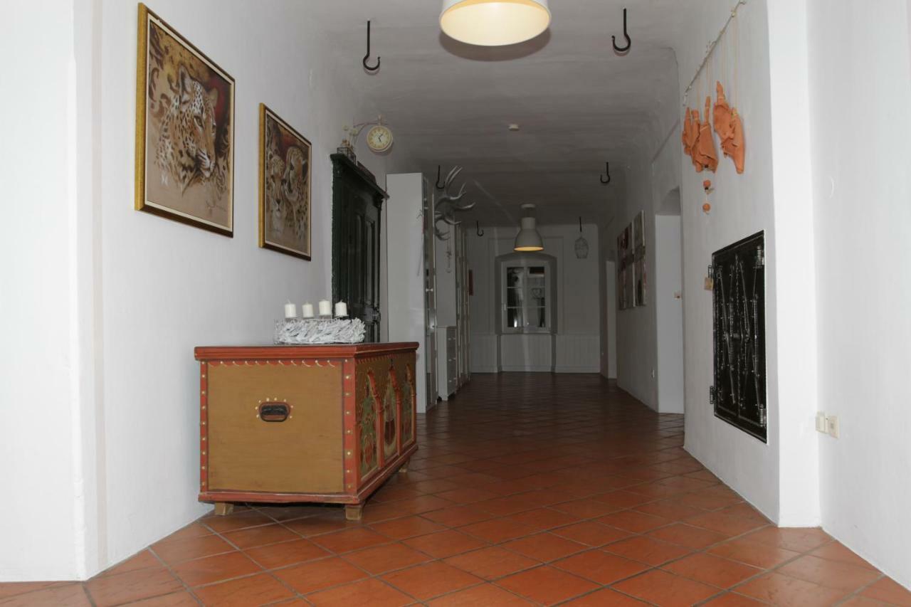 Gutshof Bartl 1 Apartman Klagenfurt am Woerthersee Kültér fotó