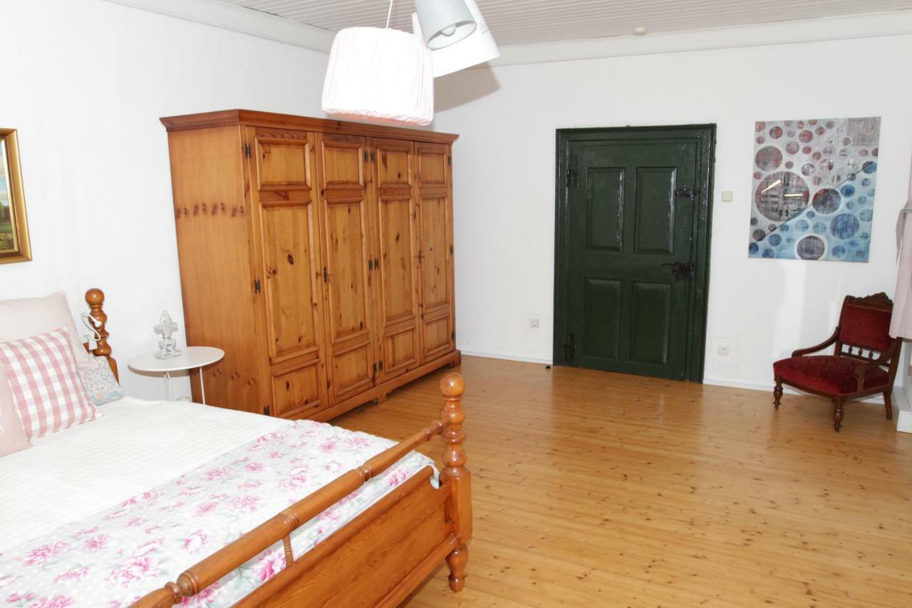 Gutshof Bartl 1 Apartman Klagenfurt am Woerthersee Kültér fotó