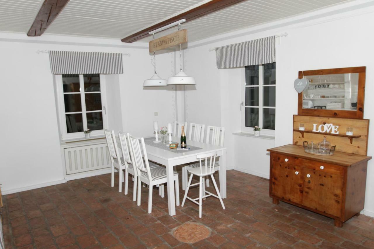 Gutshof Bartl 1 Apartman Klagenfurt am Woerthersee Kültér fotó
