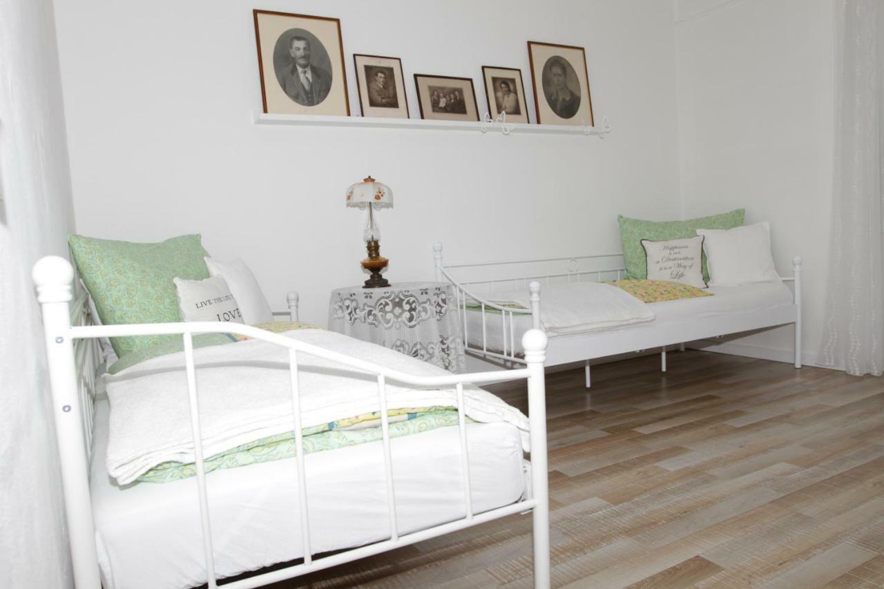 Gutshof Bartl 1 Apartman Klagenfurt am Woerthersee Kültér fotó