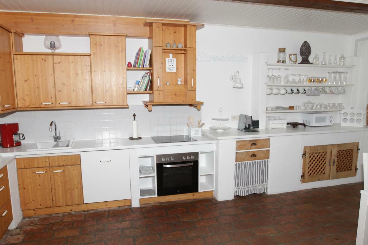 Gutshof Bartl 1 Apartman Klagenfurt am Woerthersee Kültér fotó