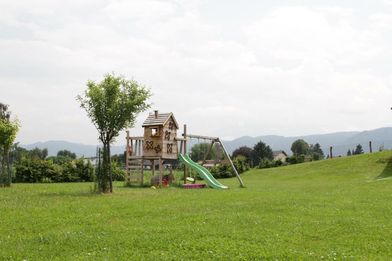 Gutshof Bartl 1 Apartman Klagenfurt am Woerthersee Kültér fotó